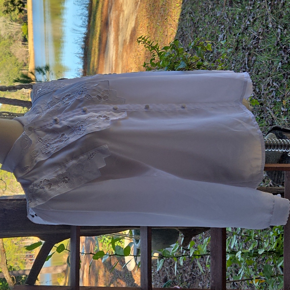 David Benjamin White Vintage Blouse With Floral Embroidery Accent At Bodice - Picture 8 of 15